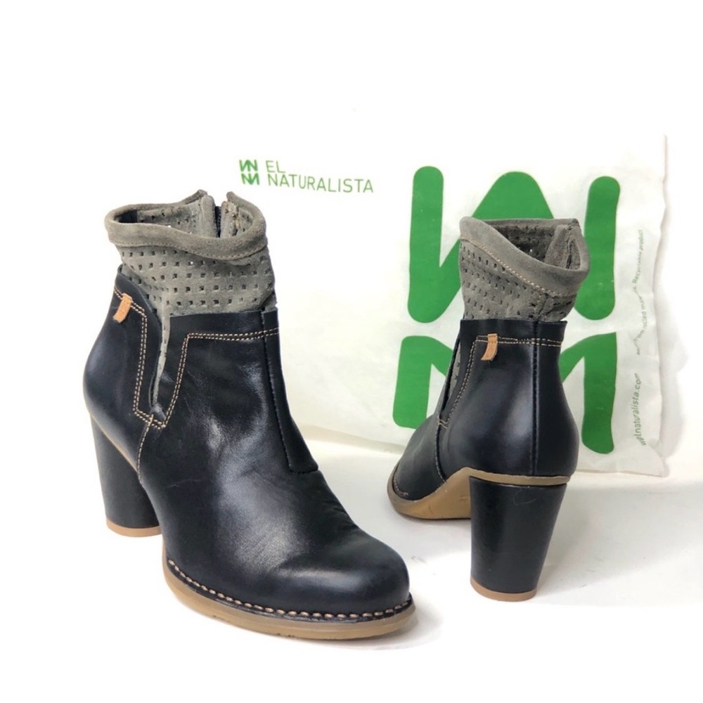 EL NATURALISTA Leather Navy Chunky Heels Booties - Picture 5 of 9